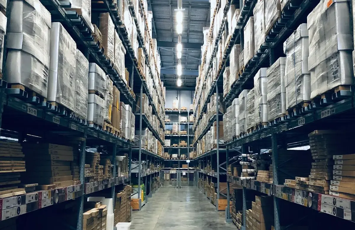 Bodega industrial amplia en venta ideal para empresas y logística en Palmira.